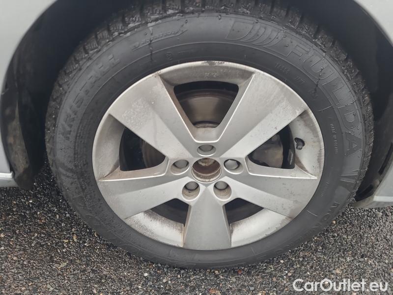  Skoda  Fabia  Combi (2015)  Com.1.0TSI 70 Ambition #31