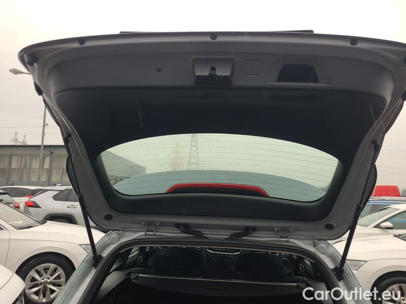  KIA  Cee'd Ceed Sportswagon (2018->) Ceed SW 1.5 T-GDI 118 Fresh #15