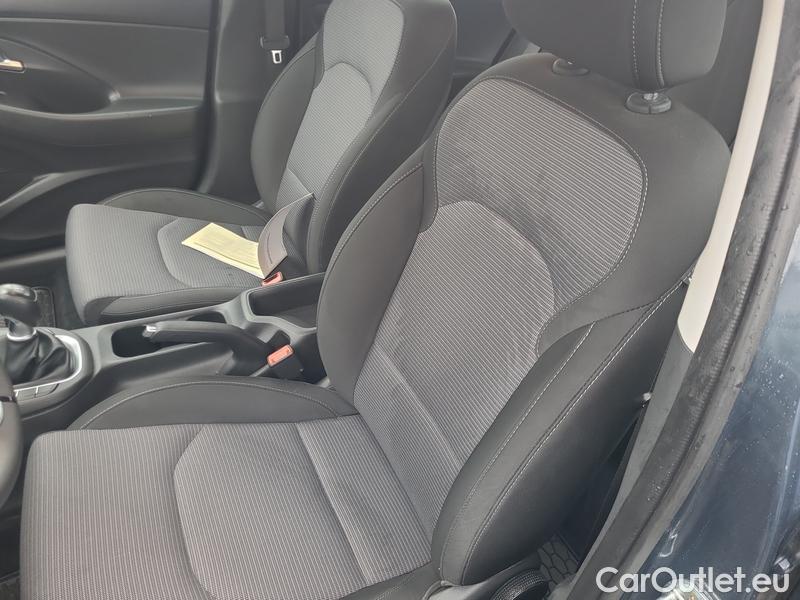  Hyundai  i30   cw (PD)(2017->)  kom. TGDI 120 Start Plus #6