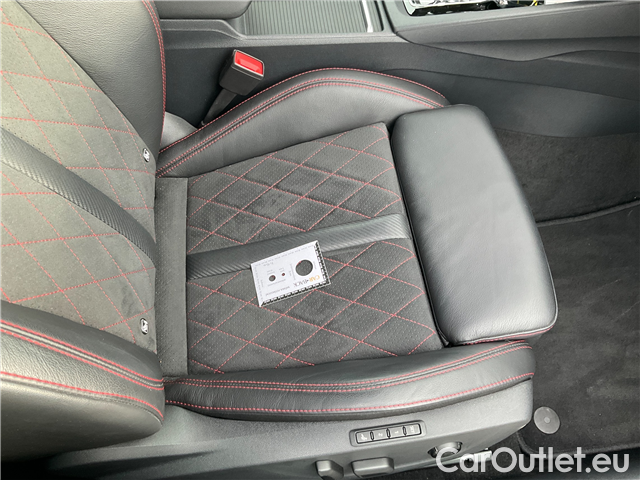  Skoda  Octavia Oct.C. 2.0TDI 147 RS AT #4