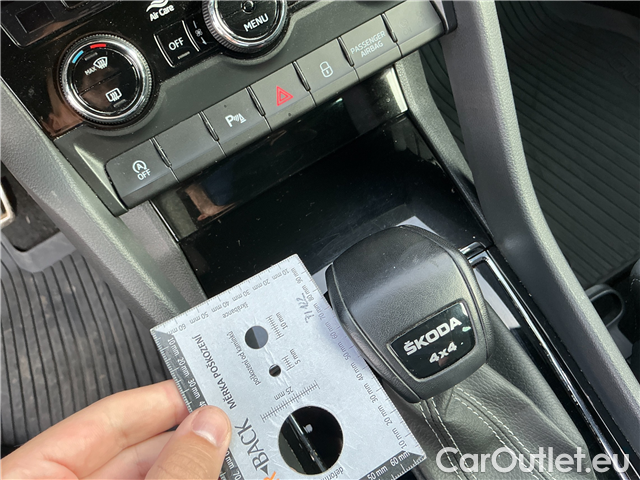  Skoda  Karoq  2.0TDI 110 Sp.Ex 4x4 AT #25