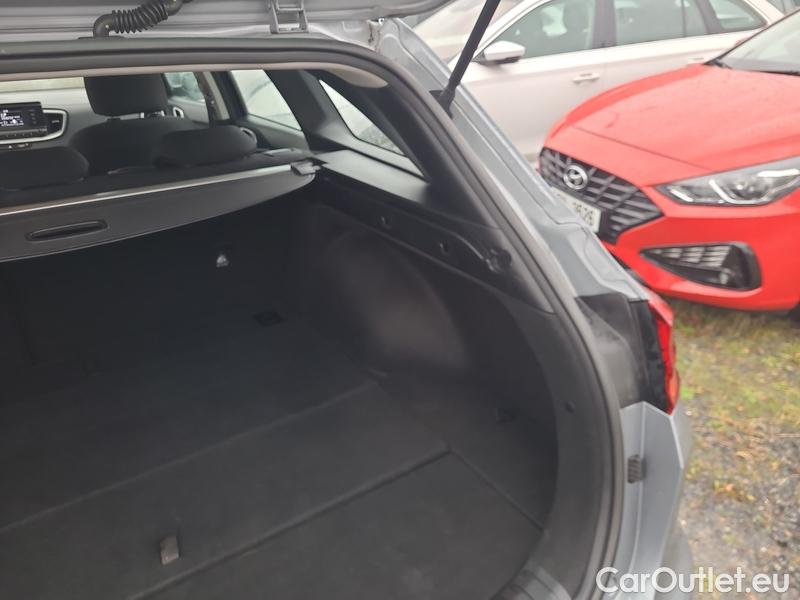  KIA  Cee'd Ceed Sportswagon (2018->) Ceed SW 1.5 T-GDI 118 Fresh #17