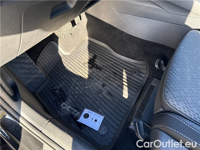  Skoda  Octavia Oct.Combi 1.5TSI 110 Style Aut #5