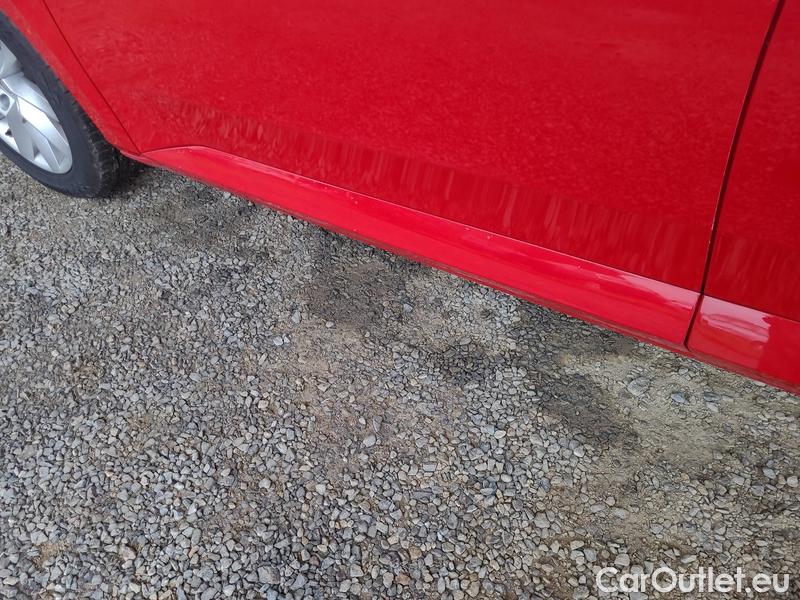  Skoda  Superb  Combi (3T5)(2010) Su.C.2.0TDI 147 4x4 Style Aut #4