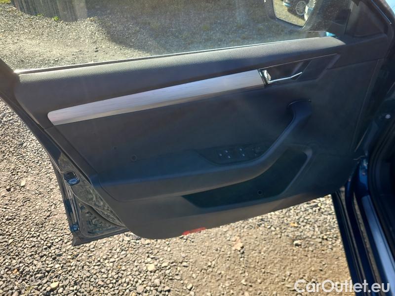  Skoda  Superb  (3V3)(2015) Supe.FL1.5TSI 110 Ambition AT #14