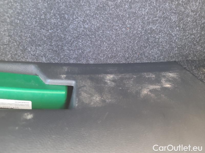  Skoda  Octavia  Lim. (NX3)(2020)  1.5e-TEC 110 Style AT #12