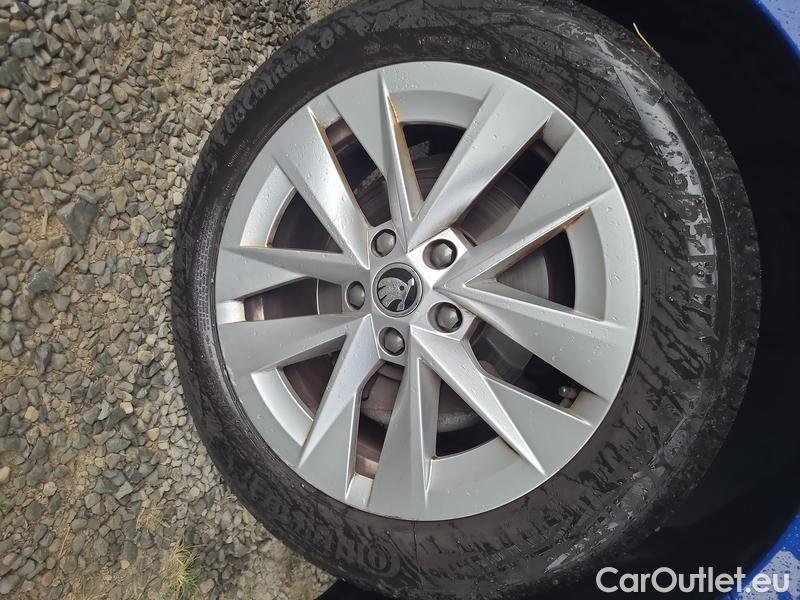  Skoda  Octavia  Lim. (NX3)(2020) Oct. 2.0TDI 110 Style AT 5d #14