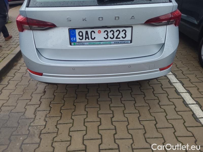  Skoda  Octavia  Combi (NX3)(2020) Oct.Combi 2.0TDI 110 Style AT #4