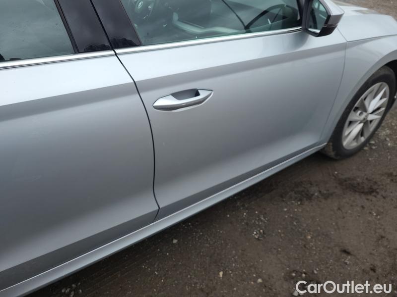  Skoda  Octavia  Combi (NX3)(2020) Oct.Combi 2.0TDI 110 Style AT #18