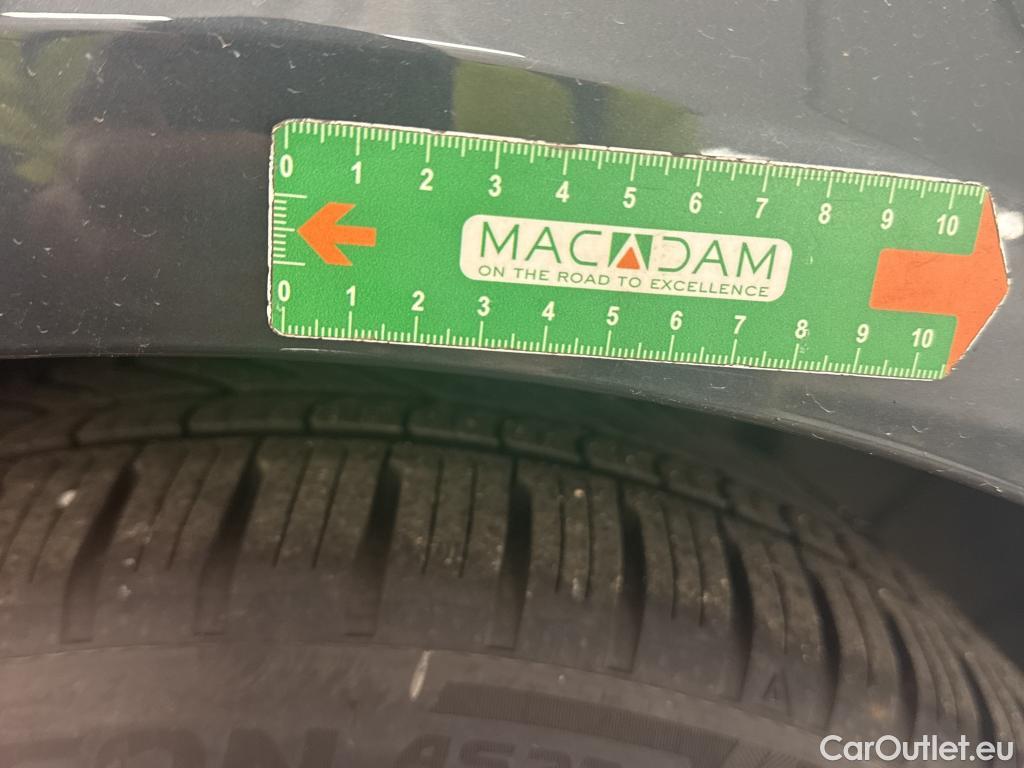  Audi  A4  Avant 35 TDI Business Line 2.0 TDI 165CV BVA7 E6d #12