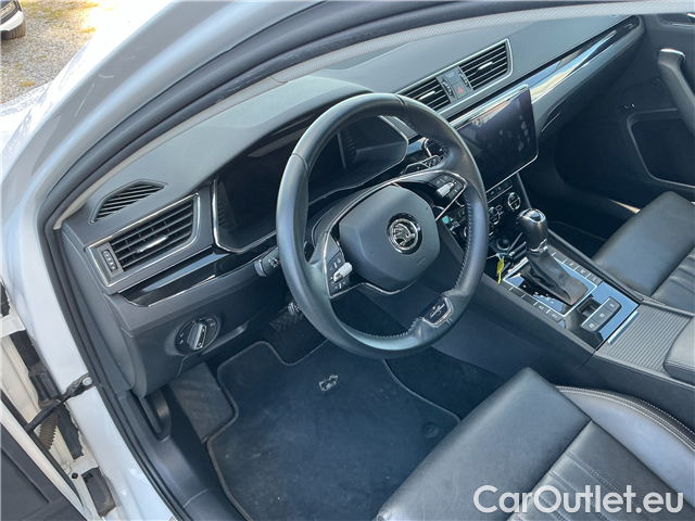  Skoda  Superb Supe.FL2.0TDI 110 L&K AT #16