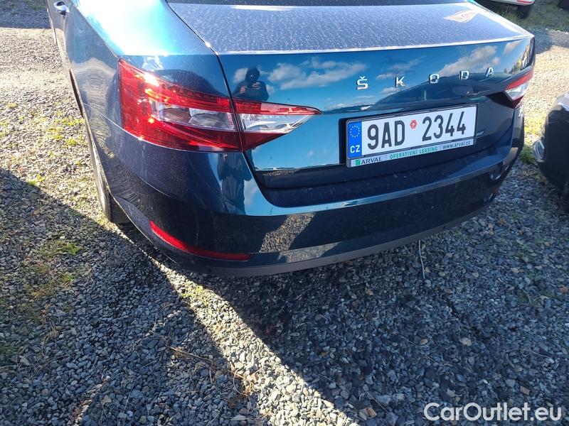  Skoda  Superb  (3V3)(2015) Supe.FL1.5TSI 110 Ambition AT #25