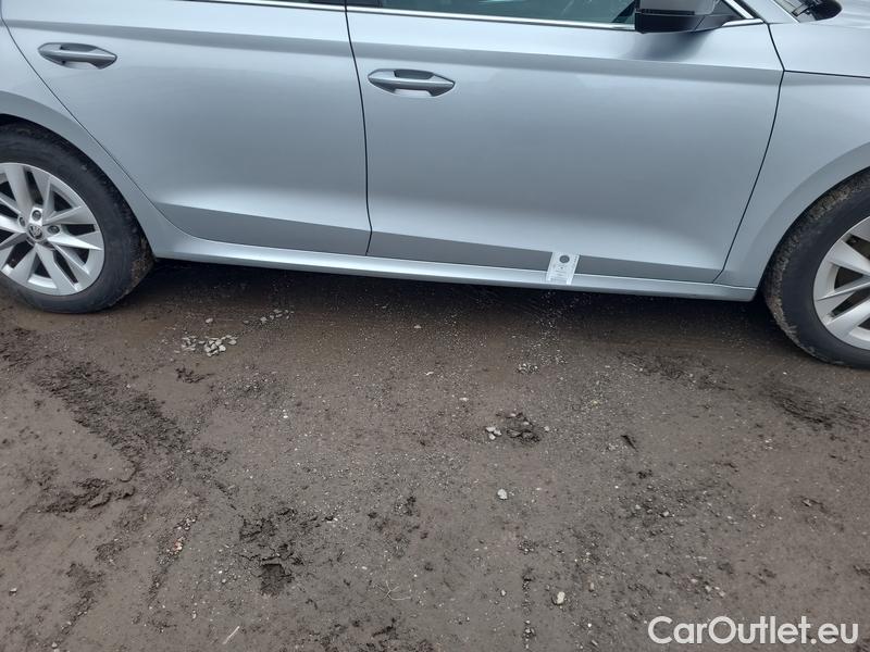  Skoda  Octavia  Combi (NX3)(2020) Oct.Combi 2.0TDI 110 Style AT #15