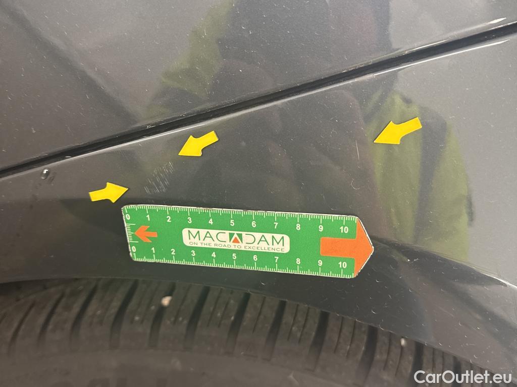  Audi  A4  Avant 35 TDI Business Line 2.0 TDI 165CV BVA7 E6d #11