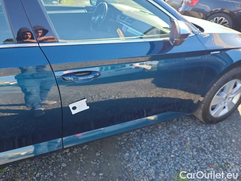  Skoda  Superb  (3V3)(2015) Supe.FL1.5TSI 110 Ambition AT #33