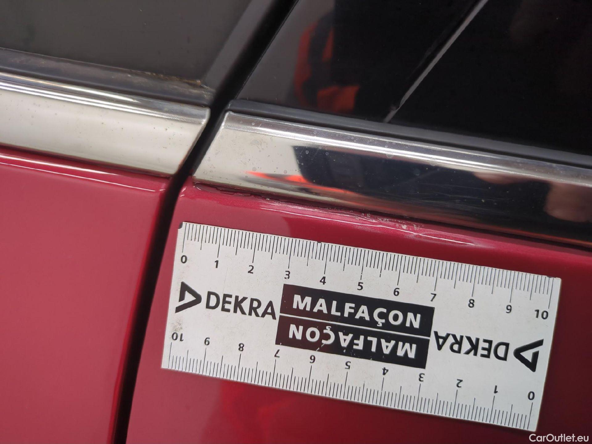  DS  DS7 DS DS 7 Crossback / 2017 / 5P / SUV BlueHDi 130 Automatique Business #27