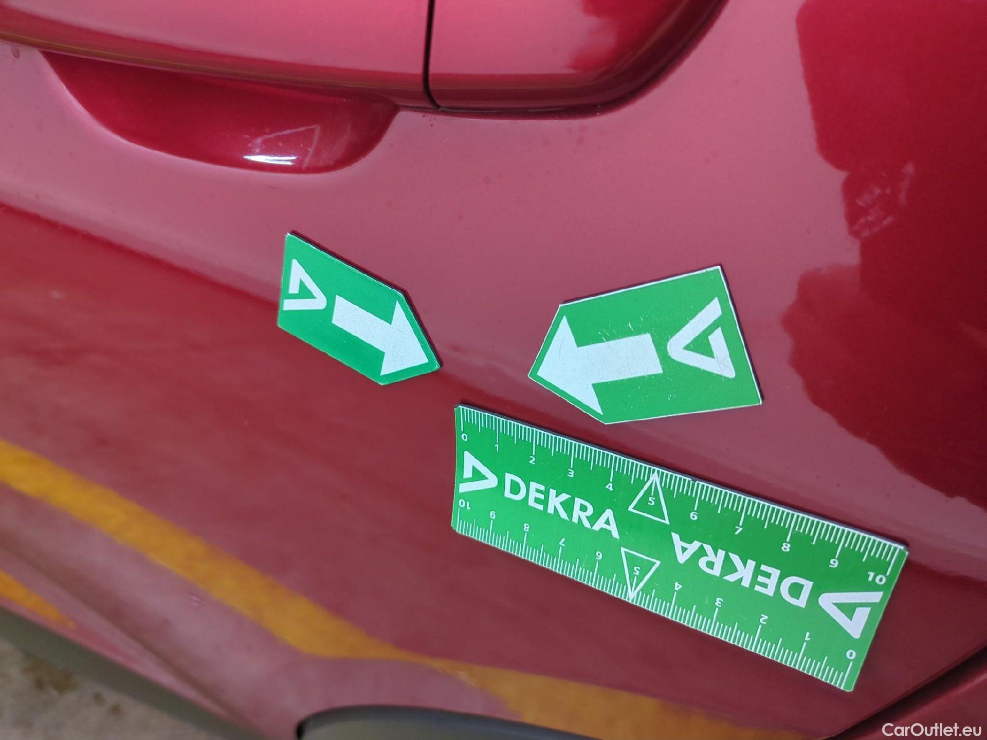  DS  DS7 DS DS 7 Crossback / 2017 / 5P / SUV BlueHDi 130 Automatique Business #23