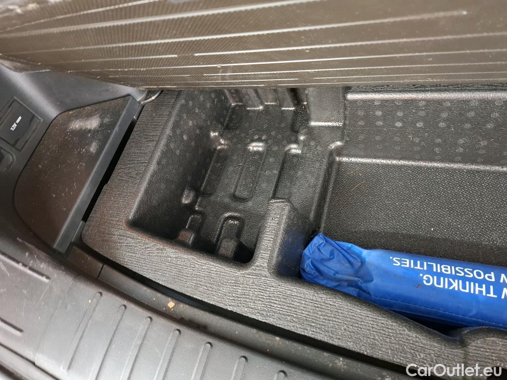  Hyundai  Tucson  Creative Mild-Hybrid 2WD 1.6 CRDI 135CV BVA7 E6d #9