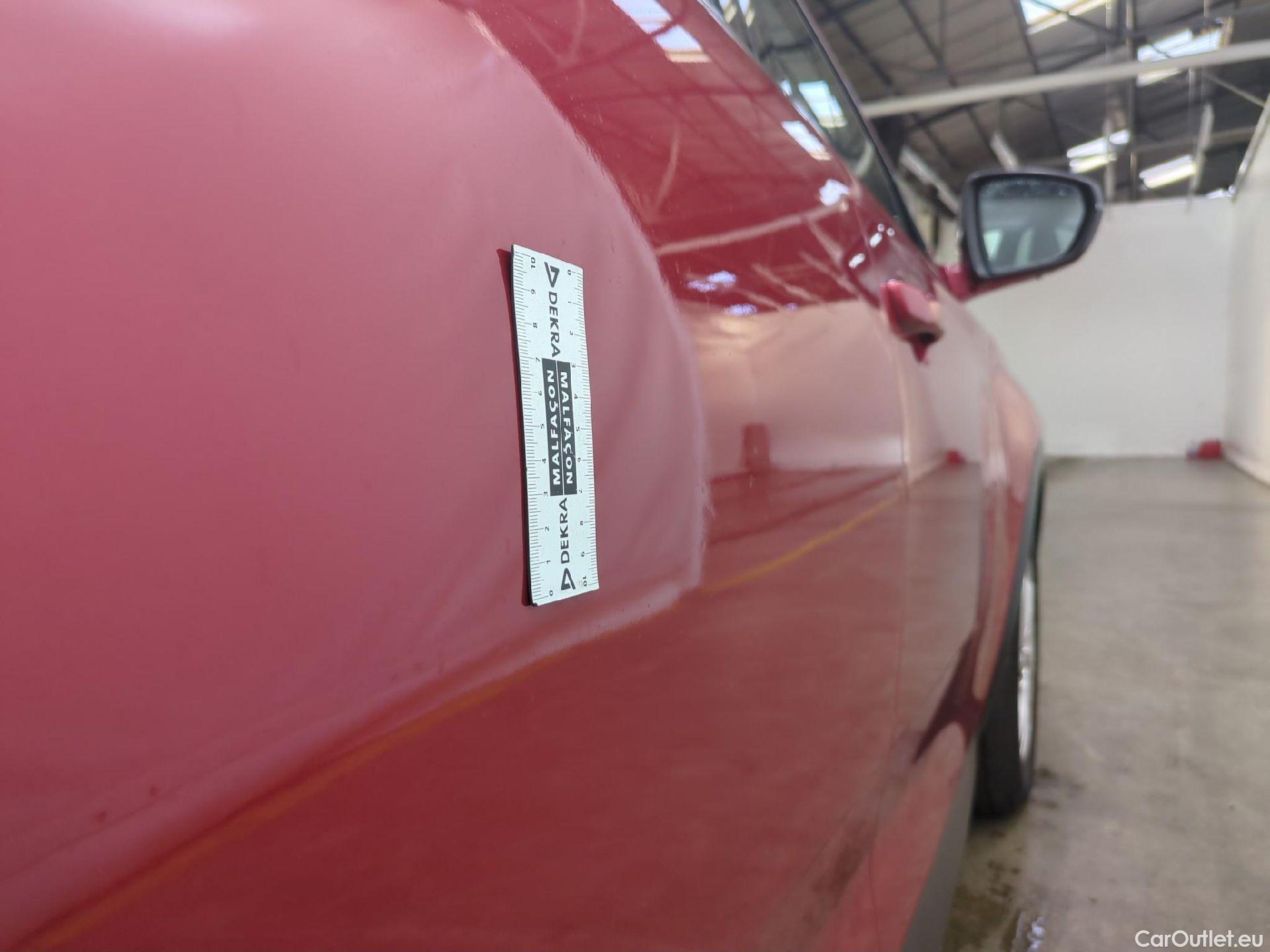  DS  DS7 DS DS 7 Crossback / 2017 / 5P / SUV BlueHDi 130 Automatique Business #28