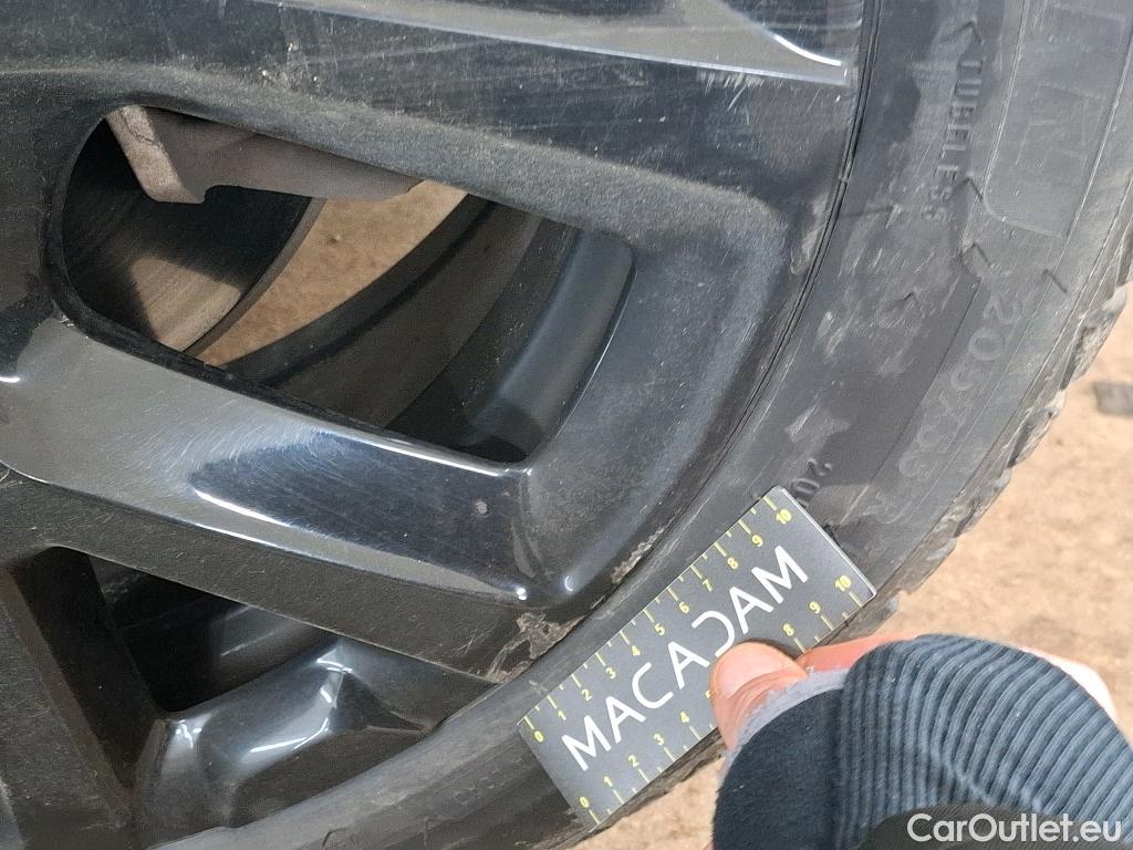  Citroen  C5 CITROEN  Aircross / 2018 / 5P / SUV Hybrid 225 ë-EAT8 Shine Pack #13