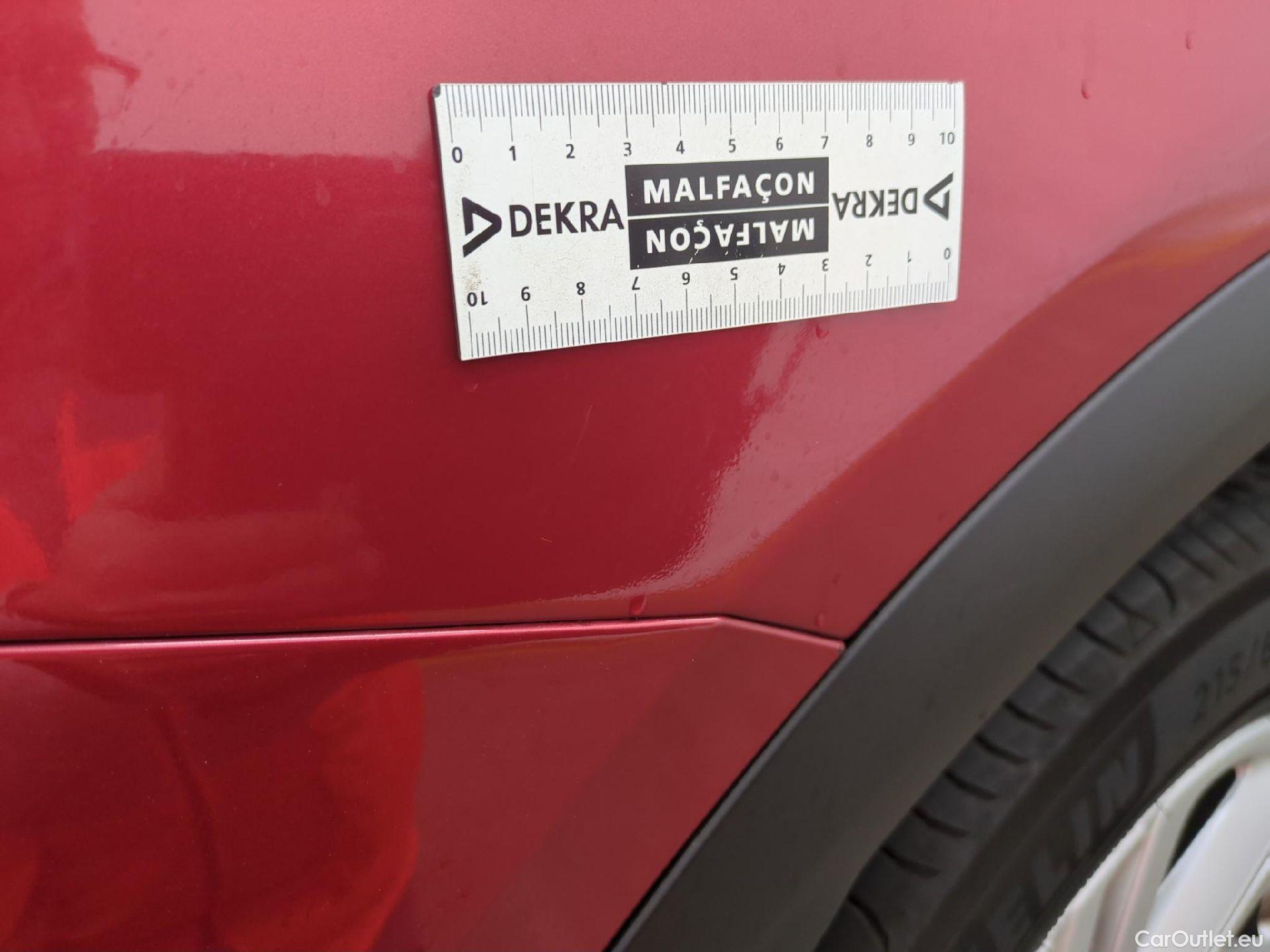  DS  DS7 DS DS 7 Crossback / 2017 / 5P / SUV BlueHDi 130 Automatique Business #26