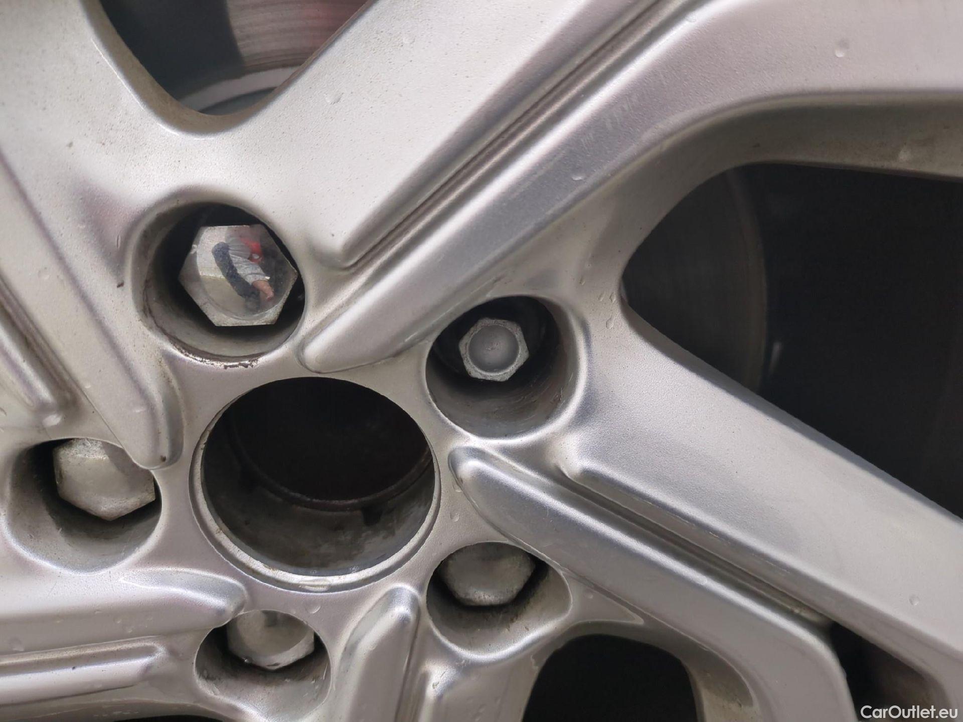  DS  DS7 DS DS 7 Crossback / 2017 / 5P / SUV BlueHDi 130 Automatique Business #8