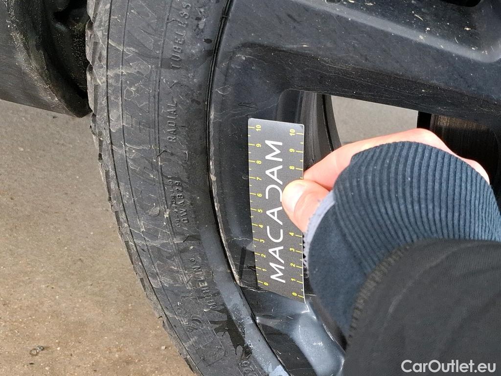  Citroen  C5 CITROEN  Aircross / 2018 / 5P / SUV Hybrid 225 ë-EAT8 Shine Pack #3