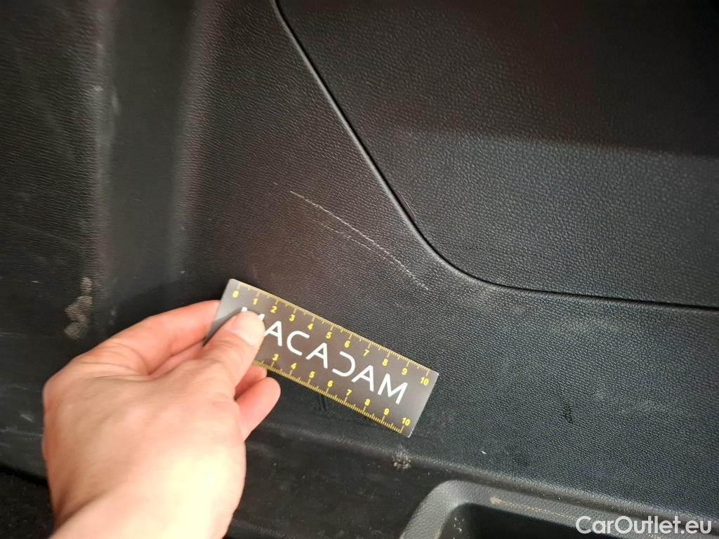  Peugeot  3008  Active Business 1.5 HDi 130CV BVA8 E6d #24