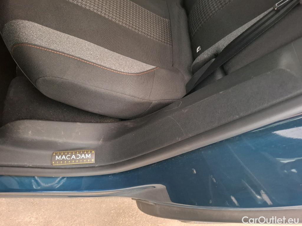  Peugeot  3008  Active Business 1.5 HDi 130CV BVA8 E6d #20