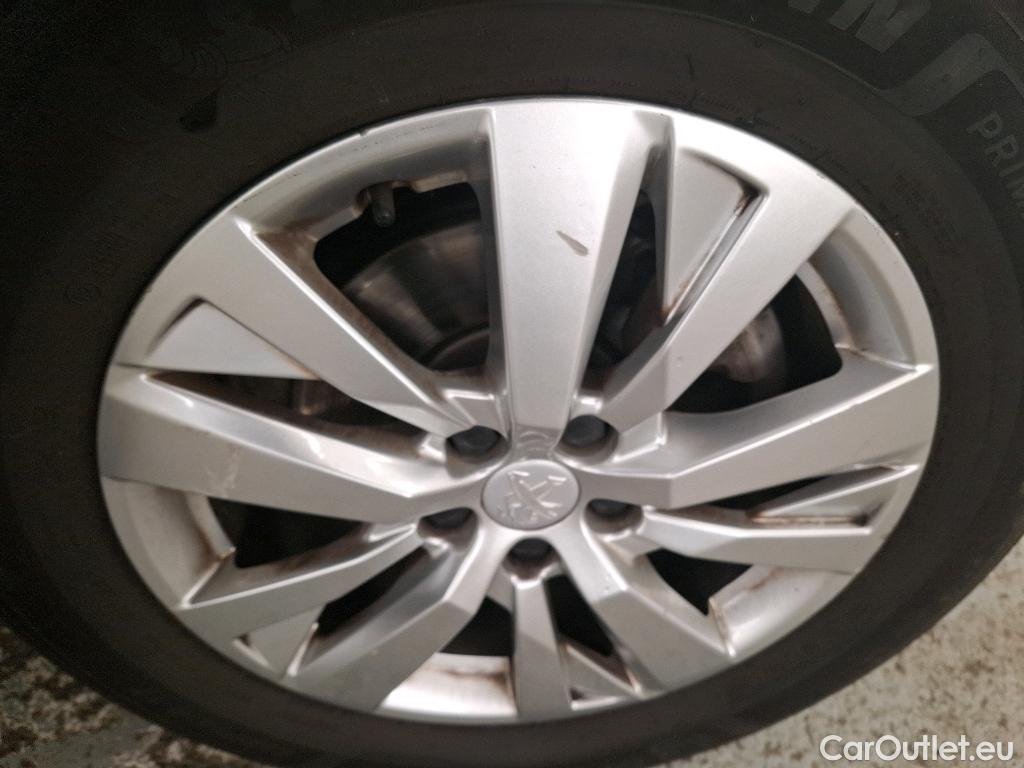  Peugeot  3008  Active Pack 1.5 HDi 130CV BVA8 E6d #19