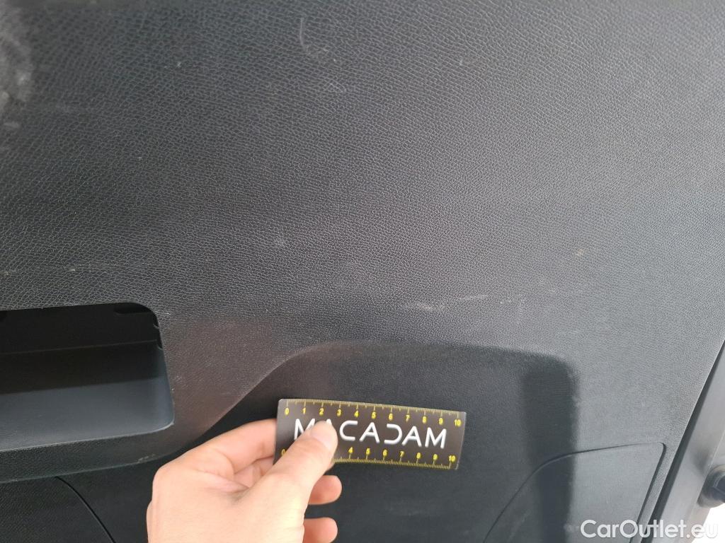  Peugeot  3008  Active Business 1.5 HDi 130CV BVA8 E6d #32