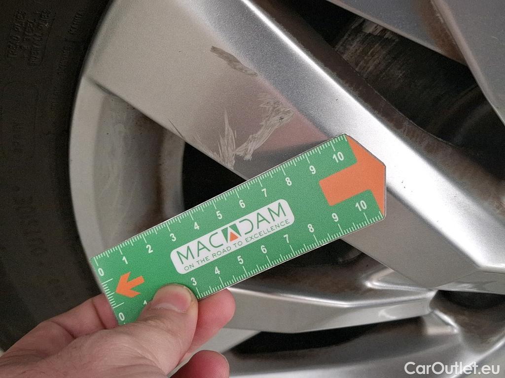  Peugeot  3008  Active Pack 1.5 HDi 130CV BVA8 E6d #22