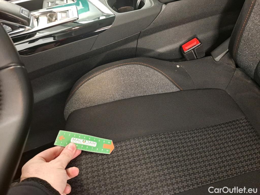  Peugeot  3008  Active Pack 1.5 HDi 130CV BVA8 E6d #31