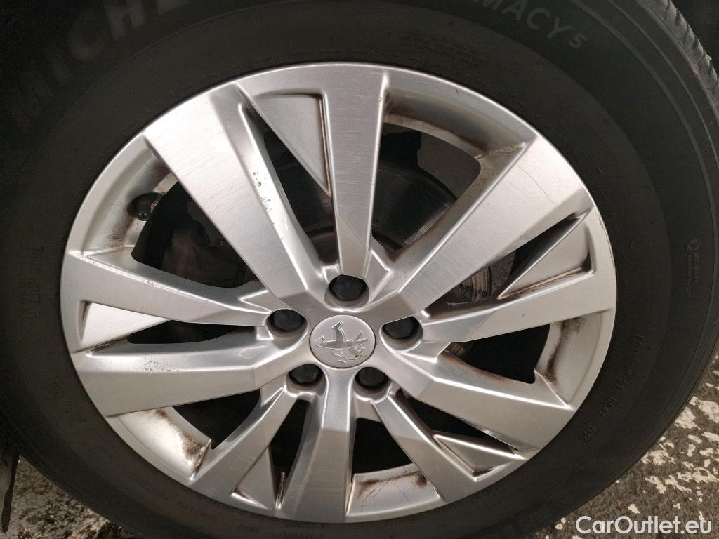  Peugeot  3008  Active Pack 1.5 HDi 130CV BVA8 E6d #10