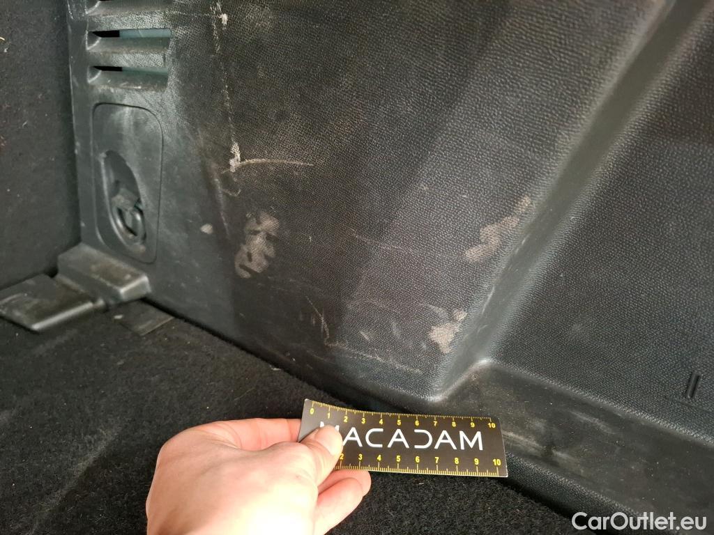  Peugeot  3008  Active Business 1.5 HDi 130CV BVA8 E6d #25