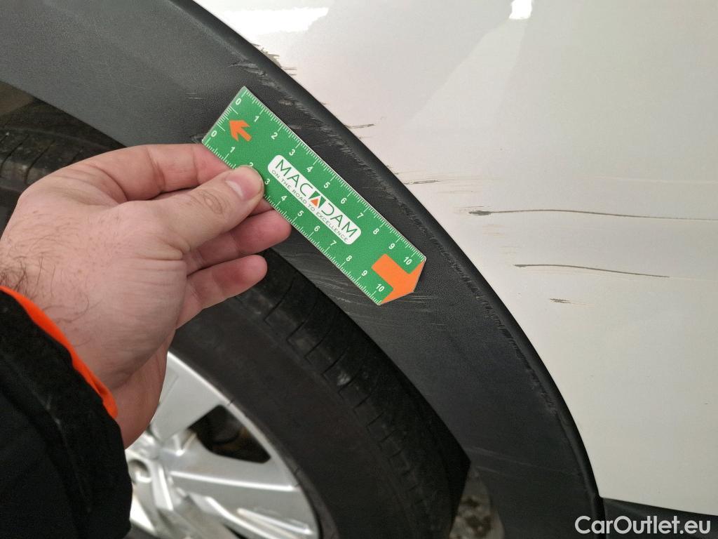  Peugeot  3008  Active Pack 1.5 HDi 130CV BVA8 E6d #8