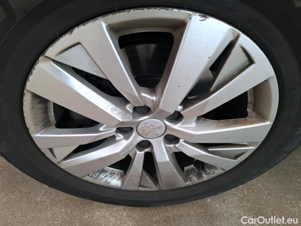  Peugeot  3008  Active Business 1.5 HDi 130CV BVA8 E6d #17