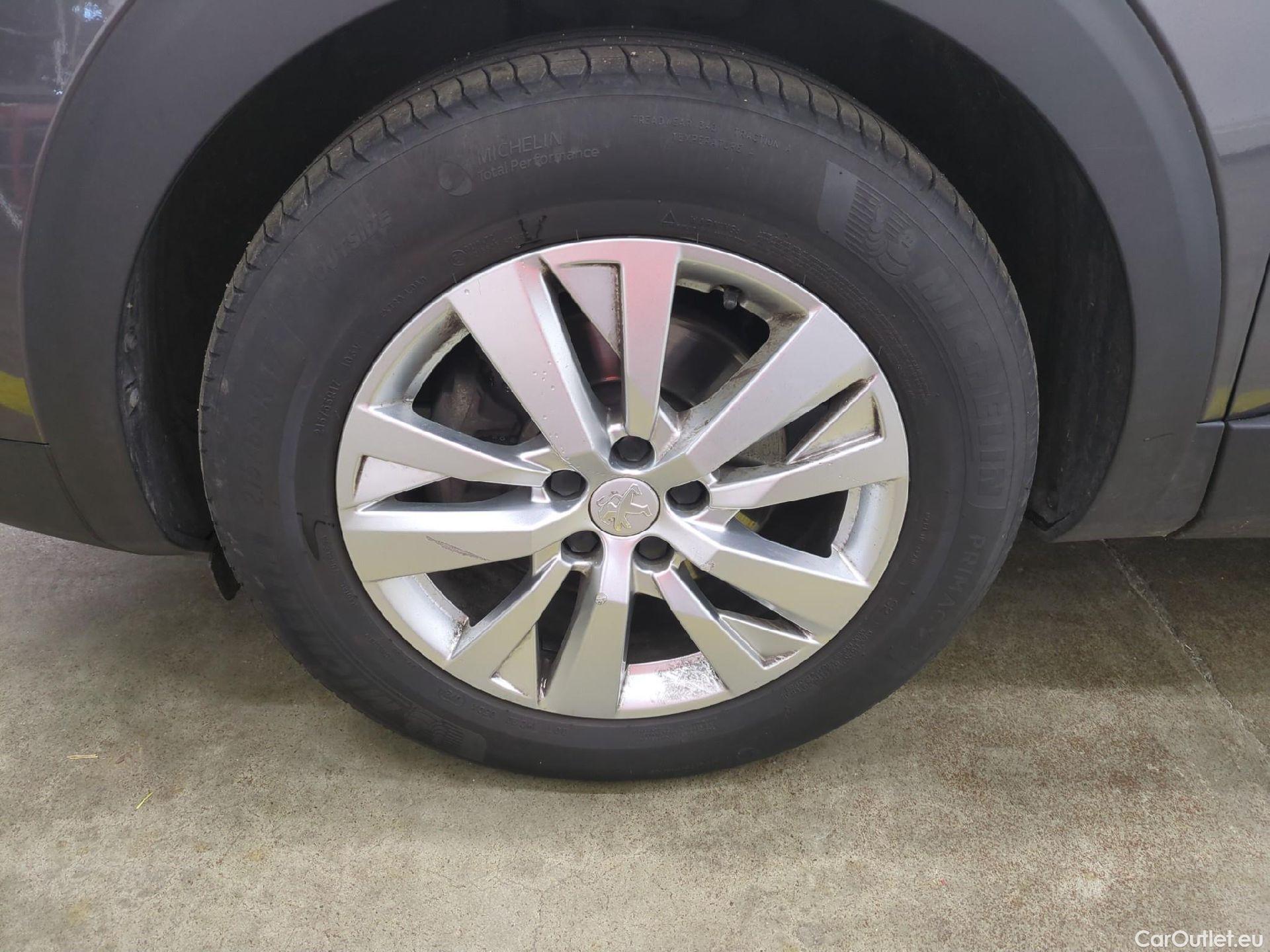  Peugeot  5008  Active Business 1.5 HDi 130CV BVA8 E6d #1