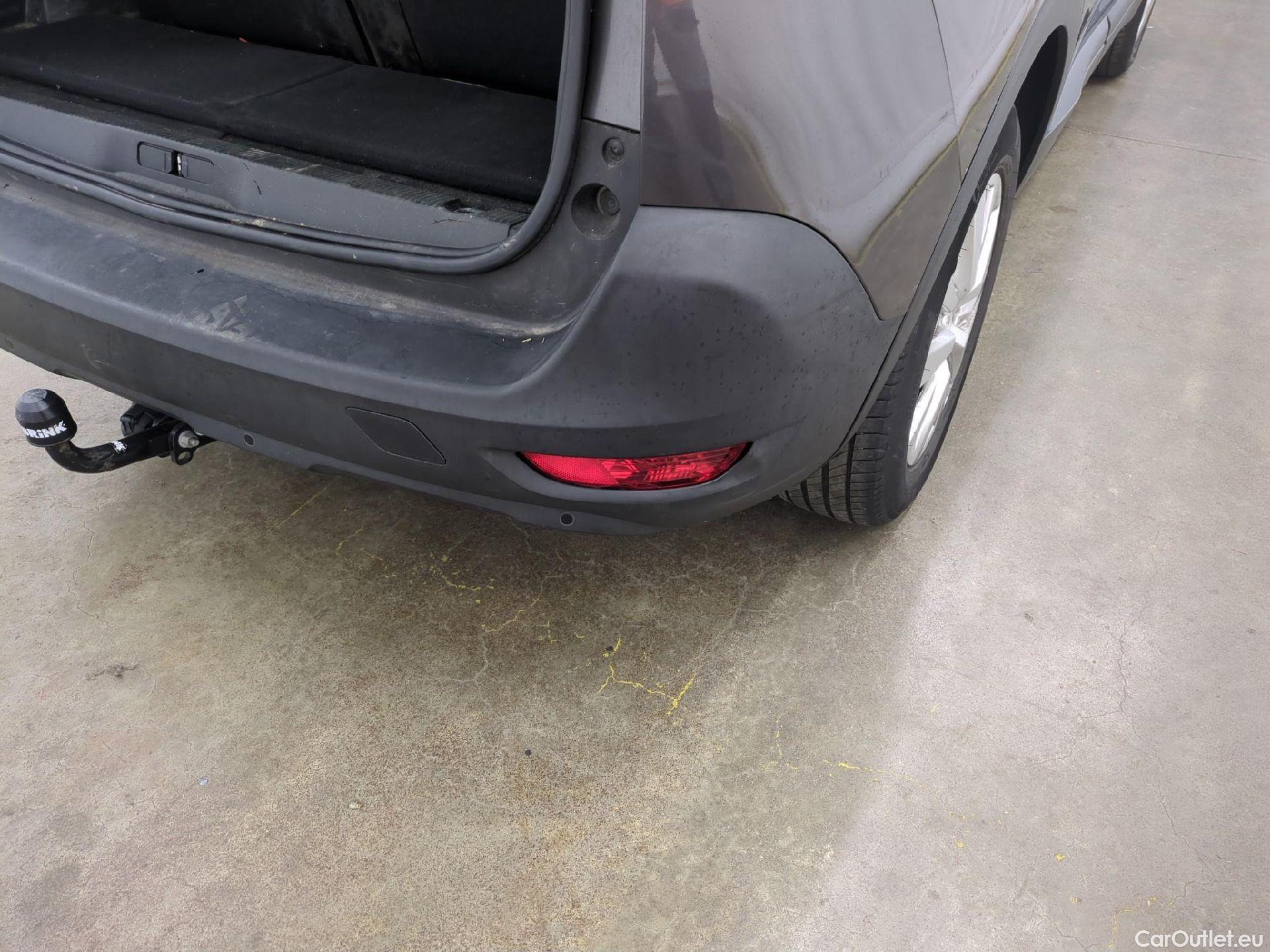  Peugeot  5008  Active Business 1.5 HDi 130CV BVA8 E6d #60