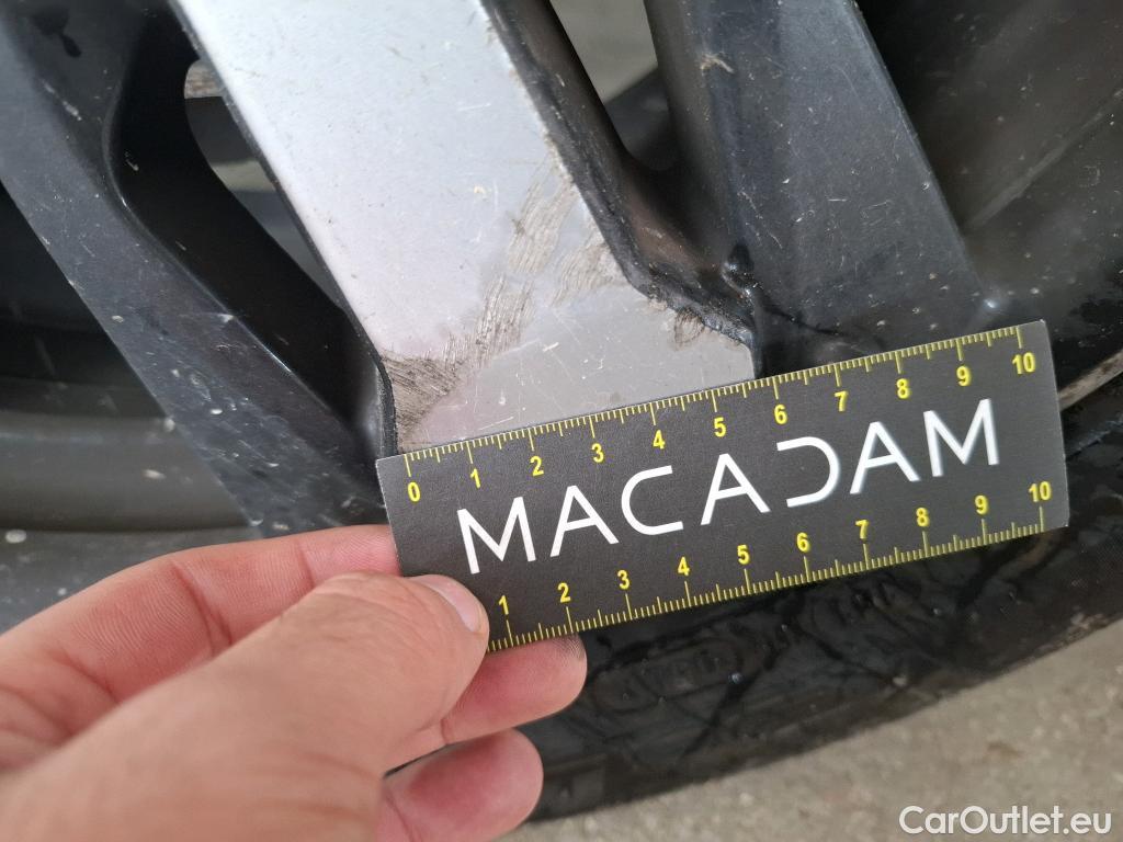  Peugeot  5008  GT Line 1.5 HDi 130CV BVA8 E6dT #44