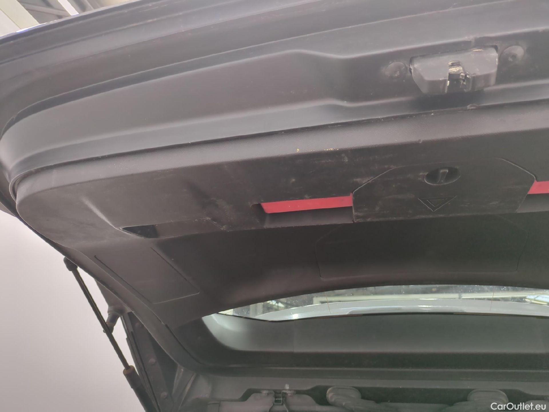  Peugeot  5008  Active Business 1.5 HDi 130CV BVA8 E6d #69