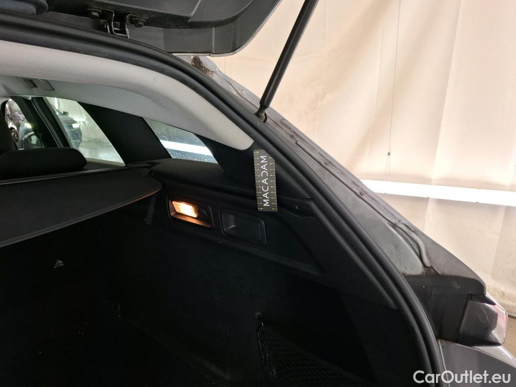  Peugeot  308 PEUGEOT  SW / 2021 / 5P / Break PureTech 130 S&S EAT8 ACTIVE PACK #16