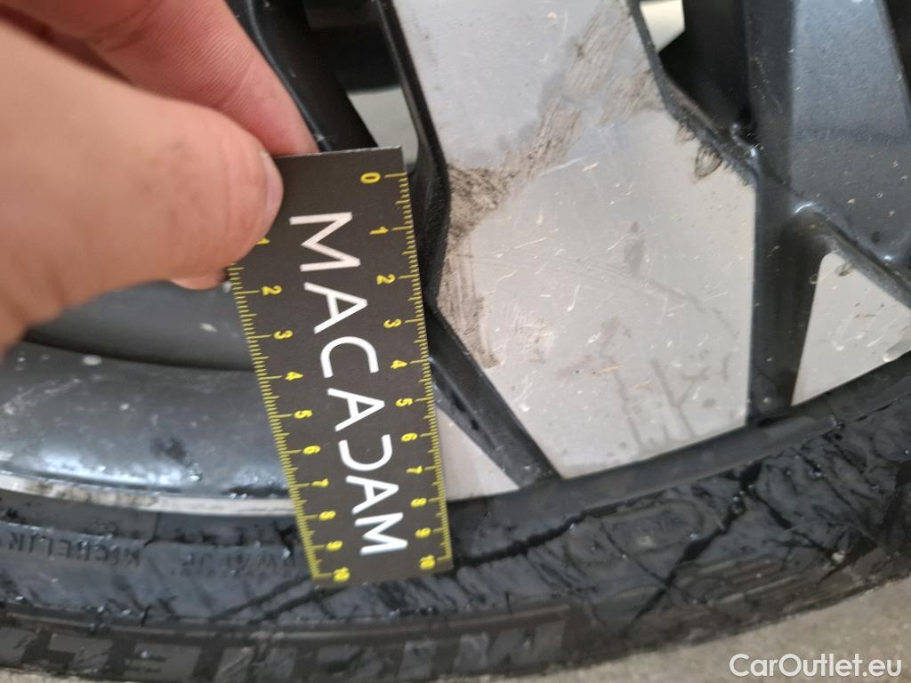  Peugeot  5008  GT Line 1.5 HDi 130CV BVA8 E6dT #43