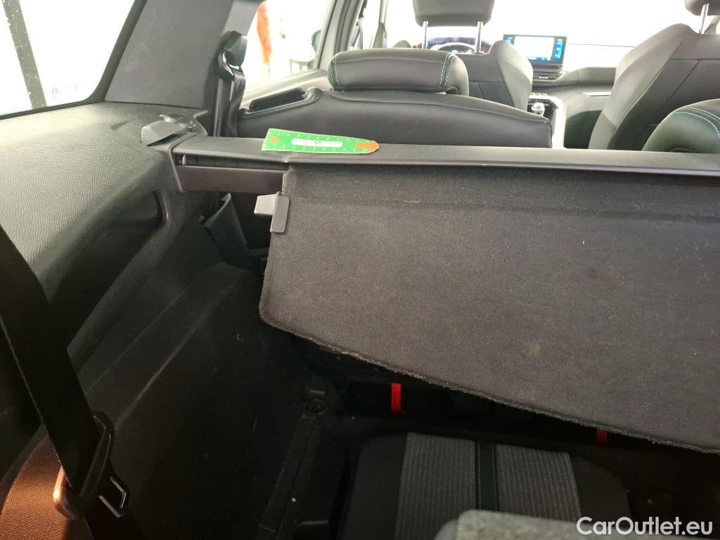  Peugeot  5008  Allure 1.5 HDi 130CV BVM6 7 Sieges E6d #5