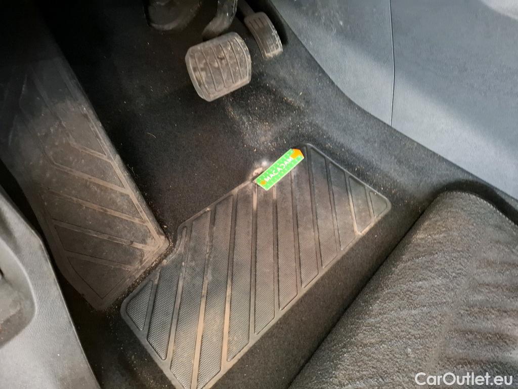  Peugeot  5008  Active Business 1.2 PureTech 130CV BVA8 E6dT #13