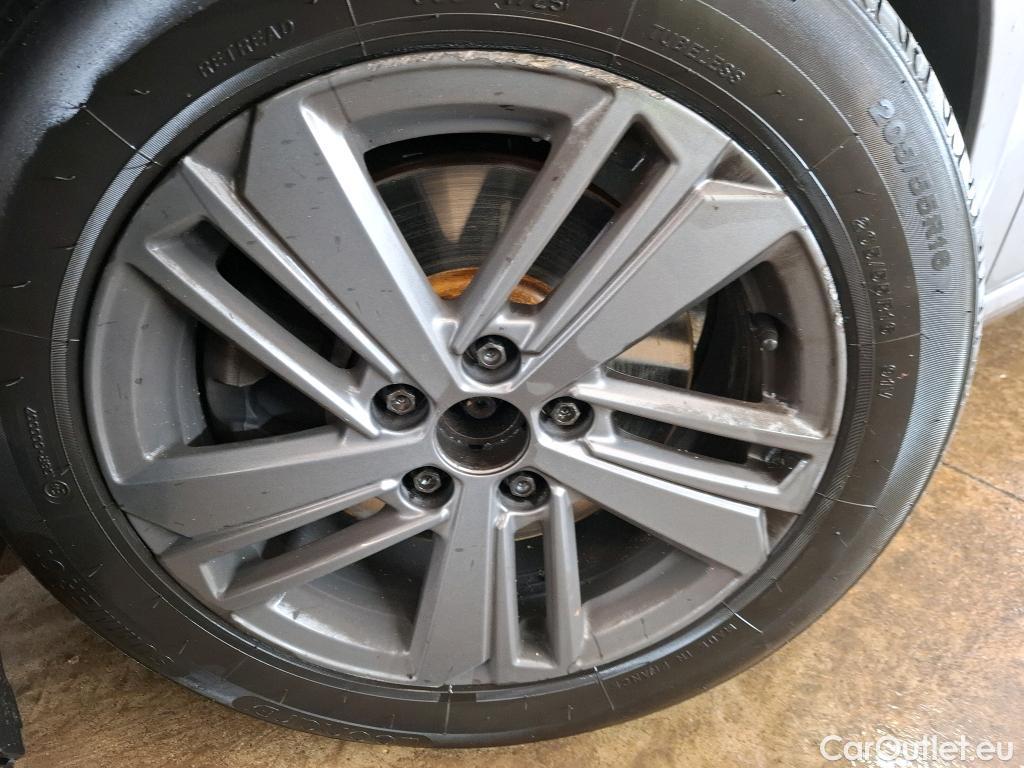  Peugeot  308 PEUGEOT  SW / 2021 / 5P / Break PureTech 130 S&S EAT8 ACTIVE PACK #8