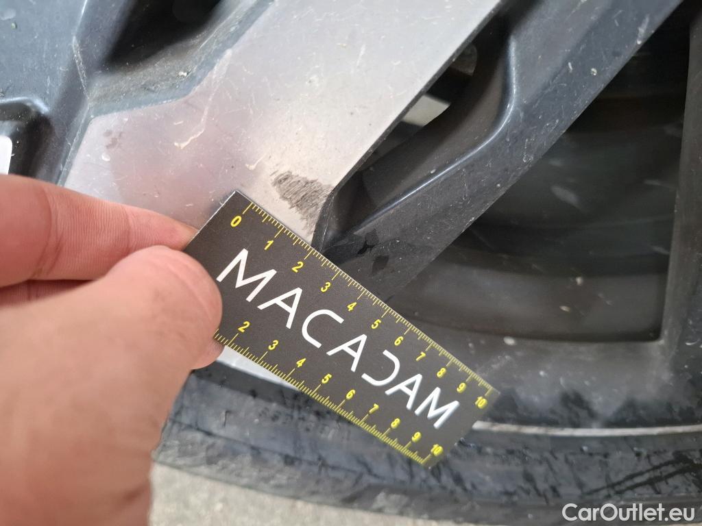  Peugeot  5008  GT Line 1.5 HDi 130CV BVA8 E6dT #45