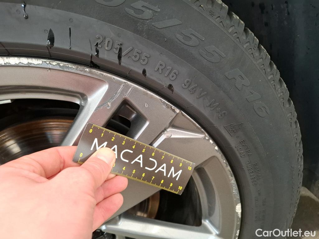  Peugeot  308  Active Pack 1.5 HDi 130CV BVA8 E6d #36