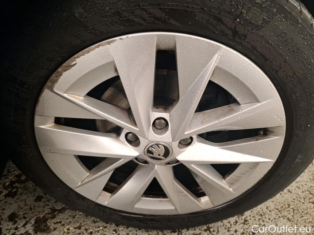  Skoda  Octavia  Berline Style 2.0 TDI 150CV BVA7 E6d #12