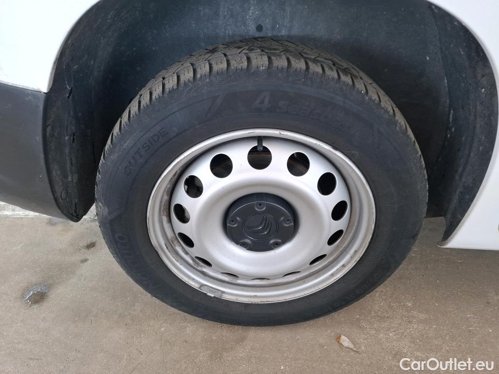  Citroen  Berlingo CITROEN  Van / 2018 / 4P / Fourgonnette M 650kg BlueHDi 130 S&S EAT8 Driver #5